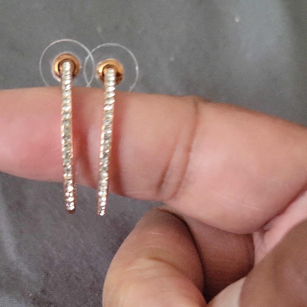 rose Gold With Rhinestone Around the Earring